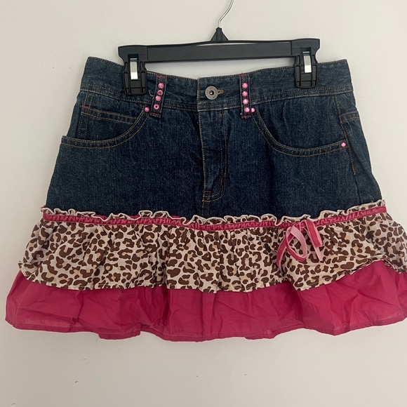 Vintage limited Too Pink and blue mini skirt with leopard print and ruffles - Picture 1 of 6